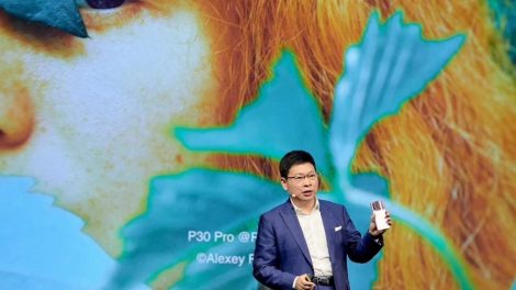 Richard-Yu-CEO-Huawei-Consumer-Business-Group-IFA-2019-Release-HUAWEI-P30-Pro