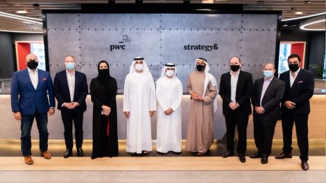 smart-dubai-delegation-visits-pwc-dubai-experience-centre