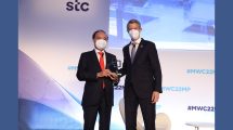 ITU Secretary-General receives global mobile industry award