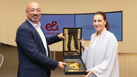 Minister Mariam Almheiri witnesses the opening of the new e& enterprise Innovation Centre for promoting Sustainability and Creativity