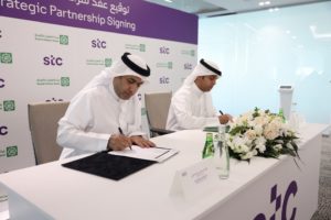 stc signs strategic partnership with KFH to serve VIP customers