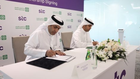 stc signs strategic partnership with KFH to serve VIP customers