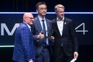 Huawei wins the GSMA GLOMO 'Best Mobile Technology Breakthrough' Award for Its "0 Bit 0 Watt" Solution