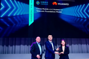 China Mobile and Huawei Win the GSMA GLOMO Best Network Software Breakthrough and CTO Choice