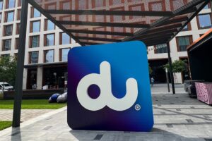 du achieves major 5G-Advanced milestone with region’s first 64T64R dual band AAU deployment