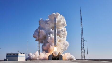 UAE launches Arab Satellite 813