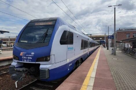 Eutelsat advances connected rail in Poland
